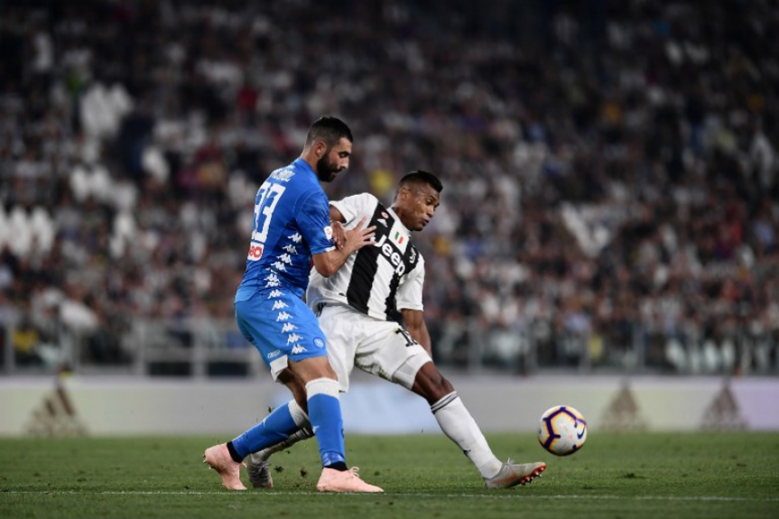 Convocado por Tite, Alex Sandro foi titular da Juventus na vitória sobre o Napoli pelo placar de 3 a 1