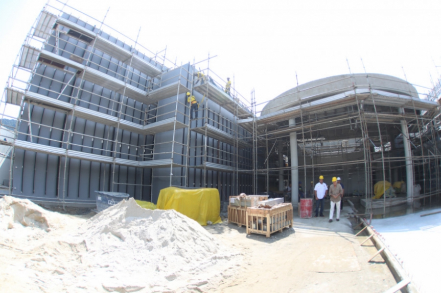 Andamento de obras no CT do Flamengo