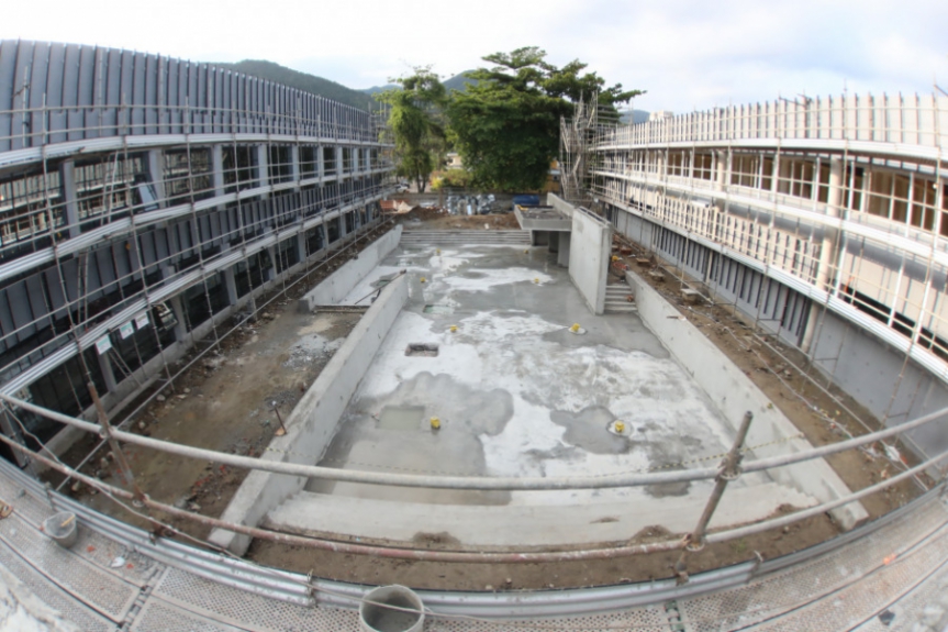 Andamento de obras no CT do Flamengo