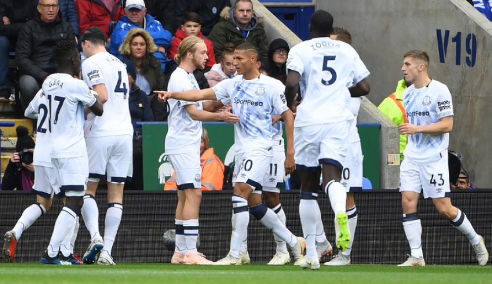 Richarlison novamente mostrou a sua veia de artilheiro. Ele fez um gol na vitória do Everton diante do Leicester