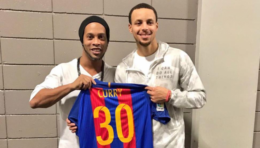 Stephen Curry e Ronaldinho Gaúcho