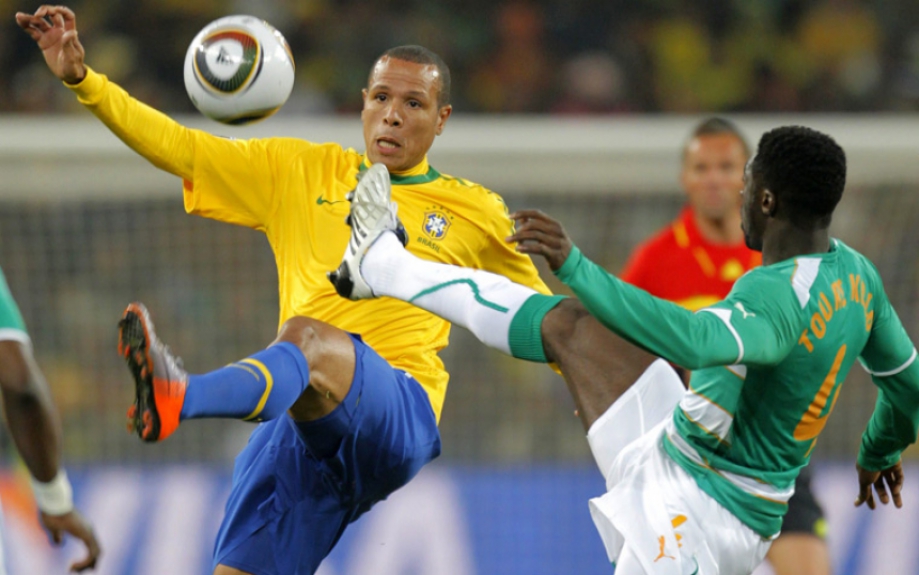 Copa do Mundo de 2010 (África do Sul) Brasil 3 x 1 Costa do Marfim - 20 de junho Luis Fabiano (2) e Elano marcaram os gols da Seleção