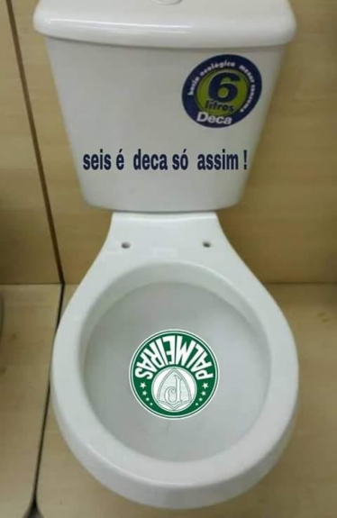 Memes de rivais ironizam conquista do Palmeiras