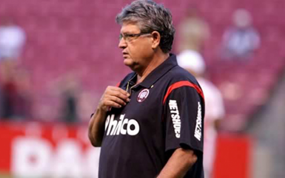 Geninho - técnico do Atlético-PR