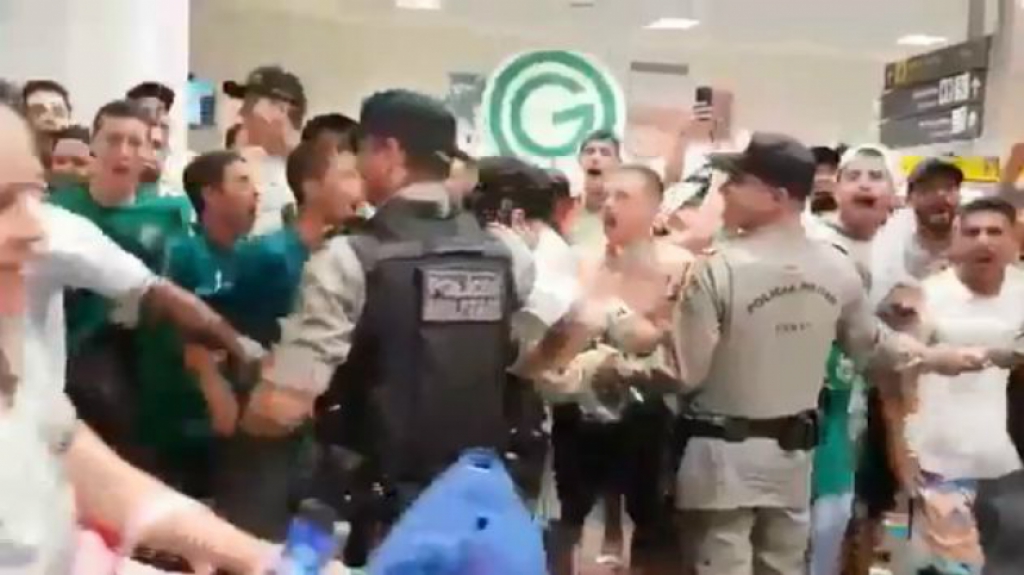 Policial fez sucesso ao comemorar o acesso do Goiás para Série A
