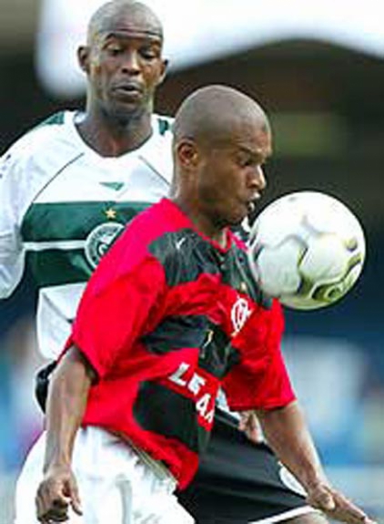 Dill - com a camisa do Flamengo em 2004