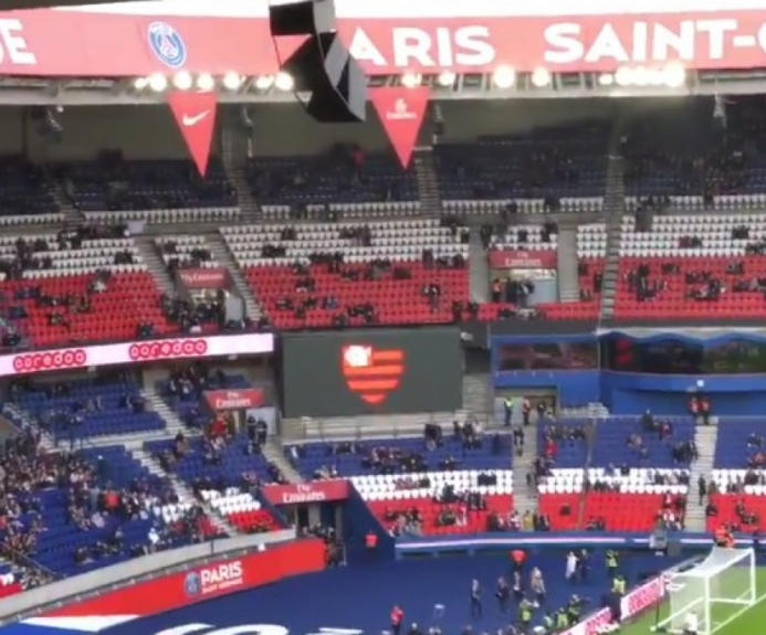 PSG homenageia o Flamengo