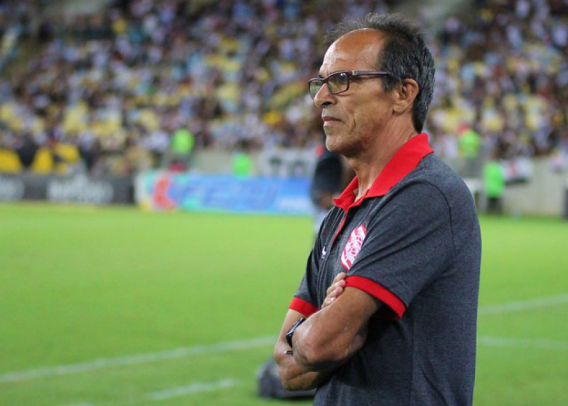Ado Souza - Técnico do Bangu (Maracanã)