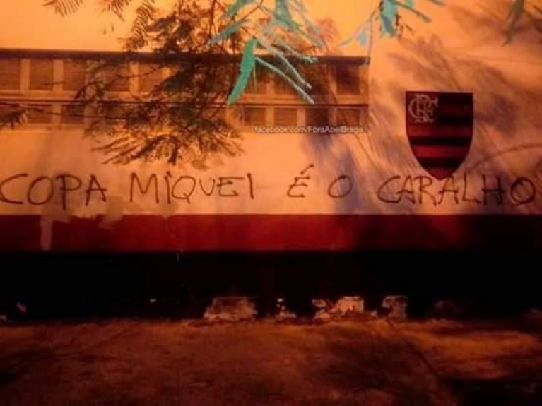 Web reage à discurso infeliz de Cacau Cotta
