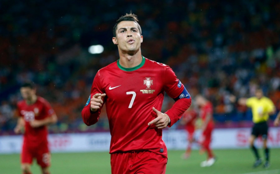 Apos Hat Trick Relembre Grandes Momentos De Cr7 Por Portugal Lance
