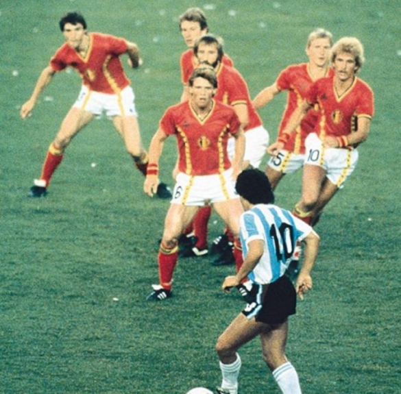 Argentina 0 x 1 Bélgica Copa 1982