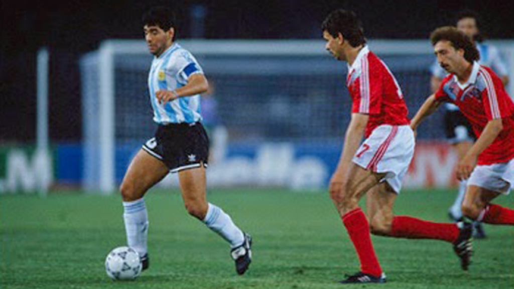 Argentina 2 x 0 União Soviética Copa 1990
