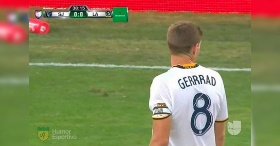 Gafe em camisas: Steven Gerrard virou Gerrrad