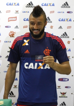 FOTOS - Willian Arão e Muralha são apresentados oficialmente no Flamengo