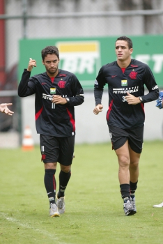 Timao Ou Fla R Augusto Responde Se Tem Preferencia Entre Ex Equipes Lance