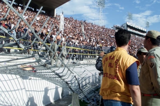 Resultado de imagem para vasco x sÃ£o caetano 2000