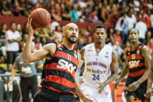 Ex-jogadores traçam panorama da decisão do NBB entre Fla e Bauru