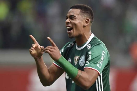 Jesus volta e esquenta a corrida dos gols: quem será o artilheiro?