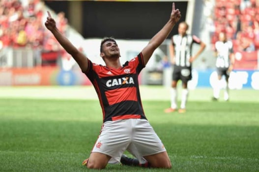 Vizeu tem potencial, mas Flamengo precisa de mais um atacante