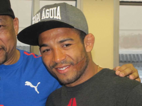 Boxe: José Aldo visita academia Delfim em dia de treino da seleção olímpica de Cuba