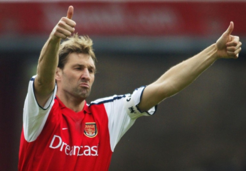 Tony Adams - Arsenal - 1983 a 2002