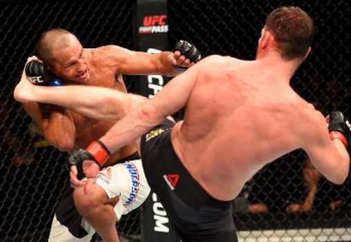 Bisping conectou bons chutes em Henderson