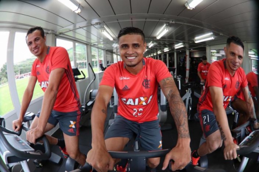 Everton volta de forma decisiva e mostra sua importância para o Fla