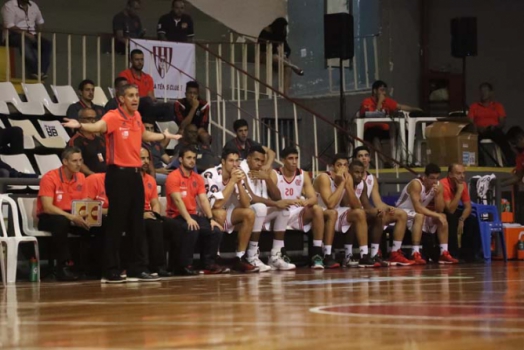 Após vitória, Neto diz: "Ainda estamos longe do que precisamos"