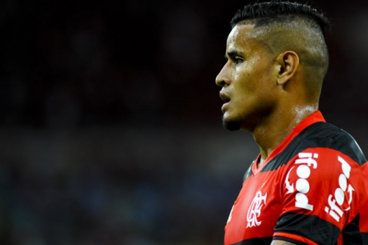 Com a presença de Everton incerta, veja como Rueda pode escalar o Fla