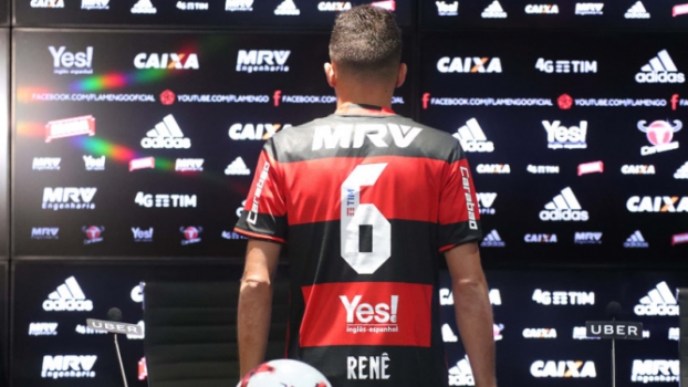 Quem é a camisa 6 em flamengo?