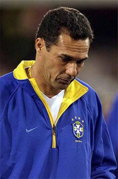 Vanderlei Luxemburgo - Nas Olimpíadas de 2000 dirigindo a seleção brasileira