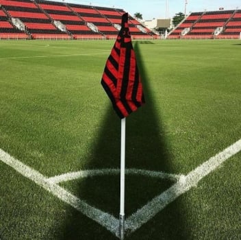 CBF confirma jogos do Fla contra Ponte e Chapecoense para a Ilha