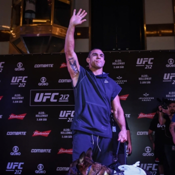 Vitor Belfort participou de treino aberto do UFC Rio