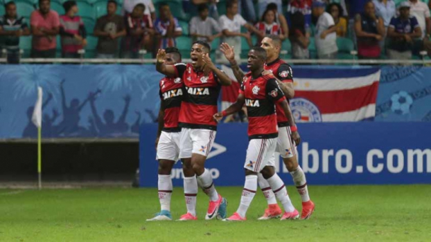 Berrío festeja gol e espera retomar confiança no Flamengo: Ainda falta