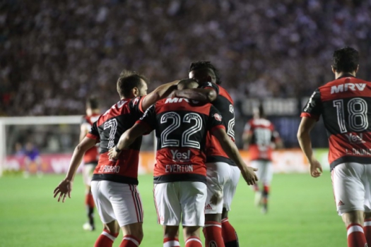 Que dupla!  Evertons  resolvem nas pontas em ascensão do Flamengo