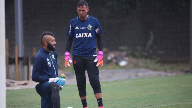 Vai ou racha? Com novo goleiro, Fla tenta diminuir diferença para o líder