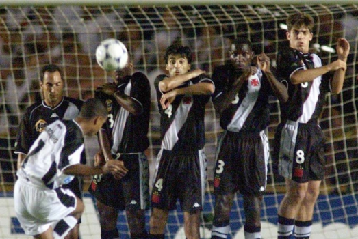 20 Anos Do Mundial Timao Se Firma Como Todo Poderoso No Maraca Lance