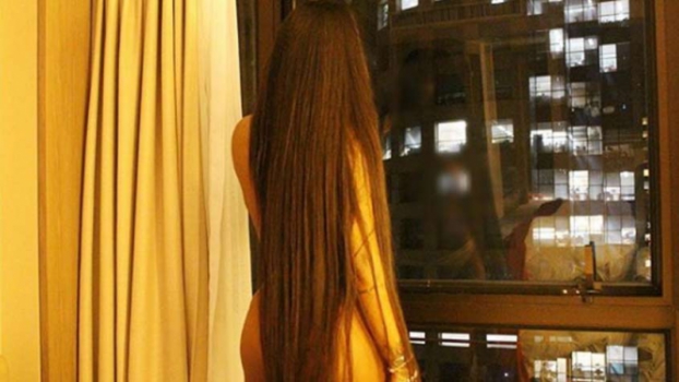 O Paquetá gostou! Cantora apontada como affair do jogador bomba após foto nas redes sociais