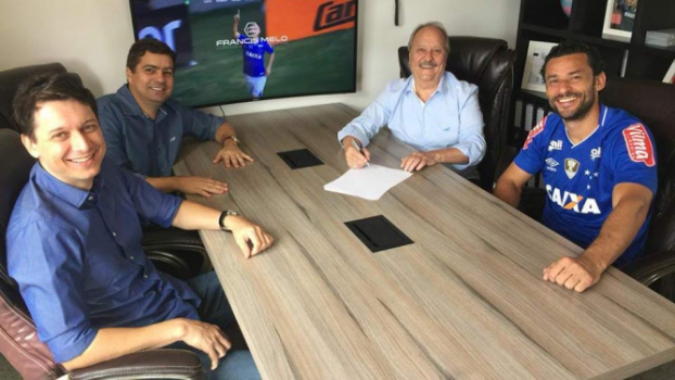 Cruzeiro pode arcar com multa milionária por ter contratado Fred