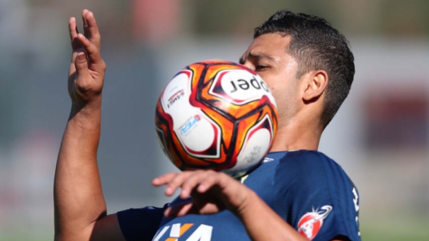 Dentro do planejado, Ederson segue recuperação física no Fla