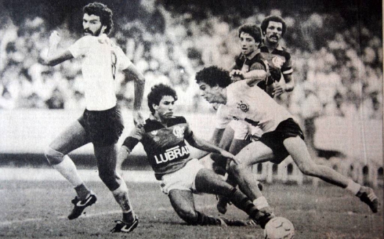 Relembre os mata-matas entre Corinthians e Flamengo