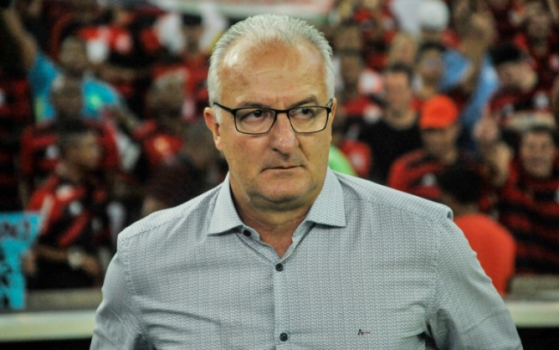 Dorival elogia atuação e mantém o Flamengo vivo na briga pelo título