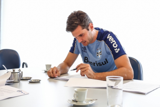 Quatro nomes do plantel não devem seguir no Grêmio em 2021