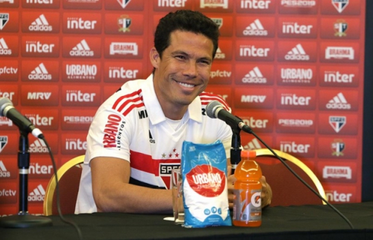 Apresentação de Hernanes