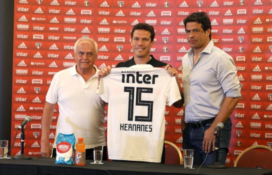 Apresentação de Hernanes