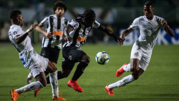 Chará faz dois, Atlético-MG vira sobre o Santos e avança ...