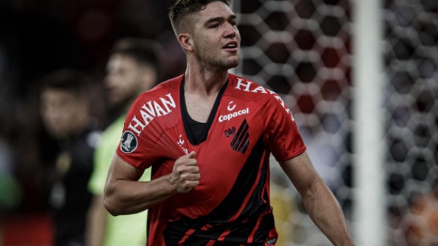 Athletico-PR 'martela' e vence Peñarol na estreia da ...