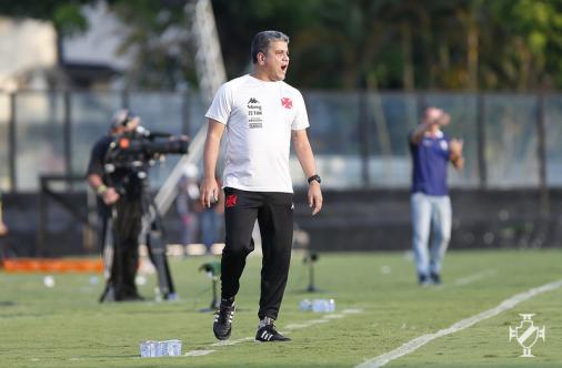 Cabo lamenta não entrar no G4, mas vê evolução do Vasco no segundo tempo: 'Quem entrou entregou muito' - Vimarsana News