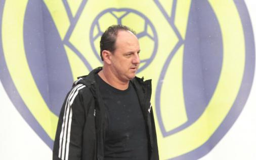 Rogerio Ceni pidió salir de São Paulo dos veces;  el club niega