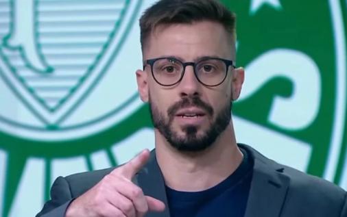 Torcedores recuperam áudio de Facincani 'revoltado' com goleada do Água Santa sobre o Palmeiras Torcedores recuperam áudio de Facincani 'revoltado' com goleada do Água Santa sobre o Palmeiras
